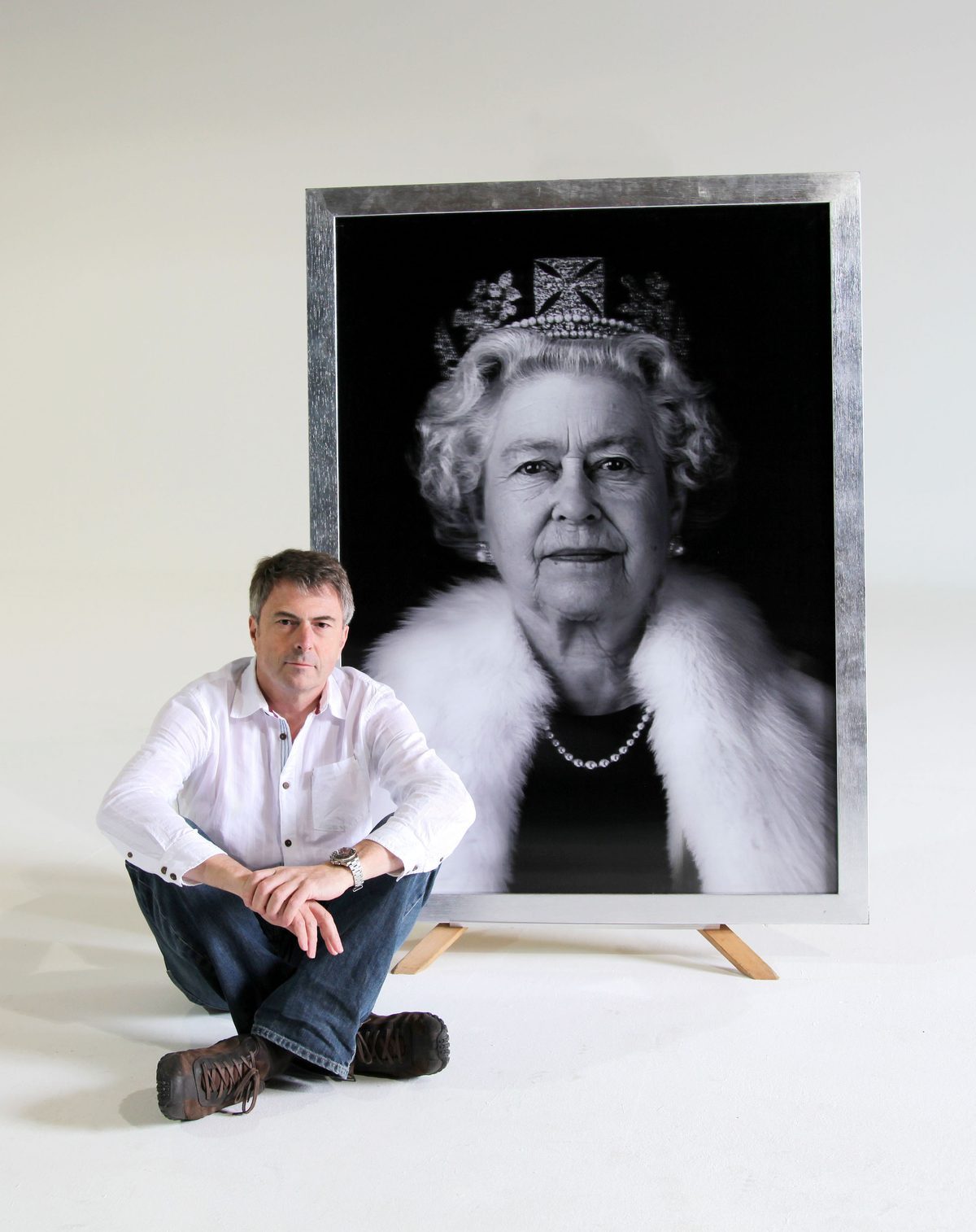 Queen Elizabeth II's Handshake That Silenced a Belfast Crowd