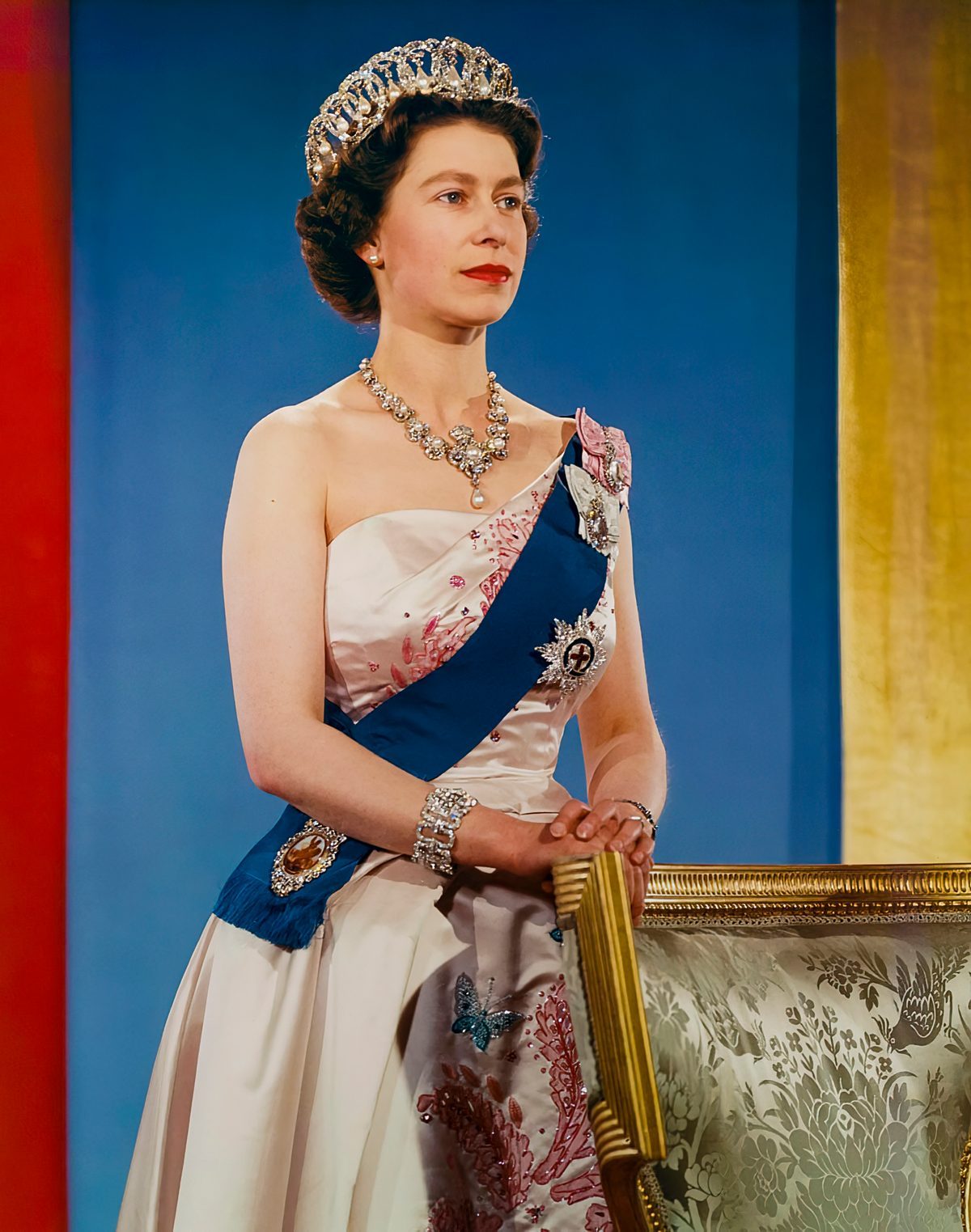 Queen Elizabeth II's Handwritten Note to a Stranger's Lost Dog