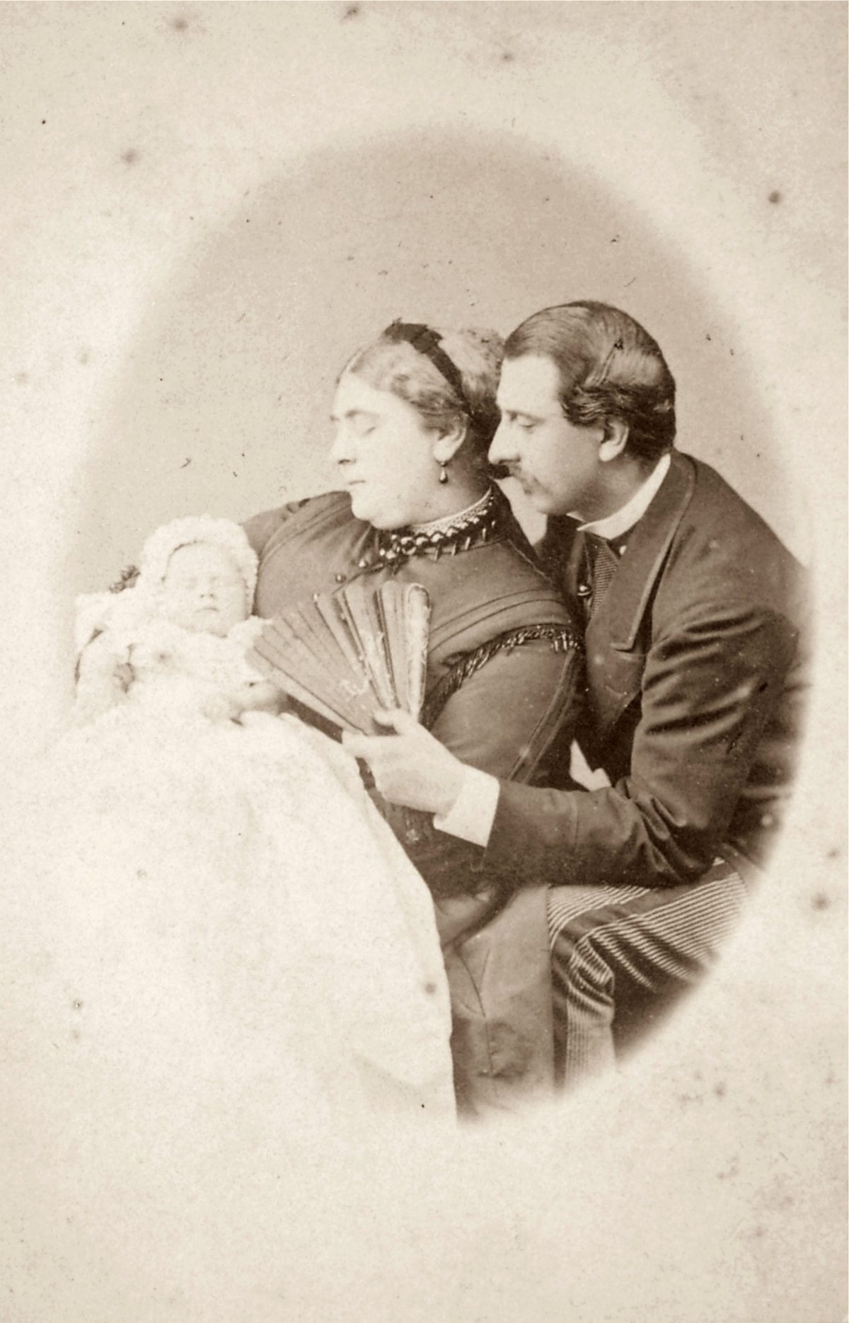 Queen Mary's Quiet Act That Moved a Nation's Children