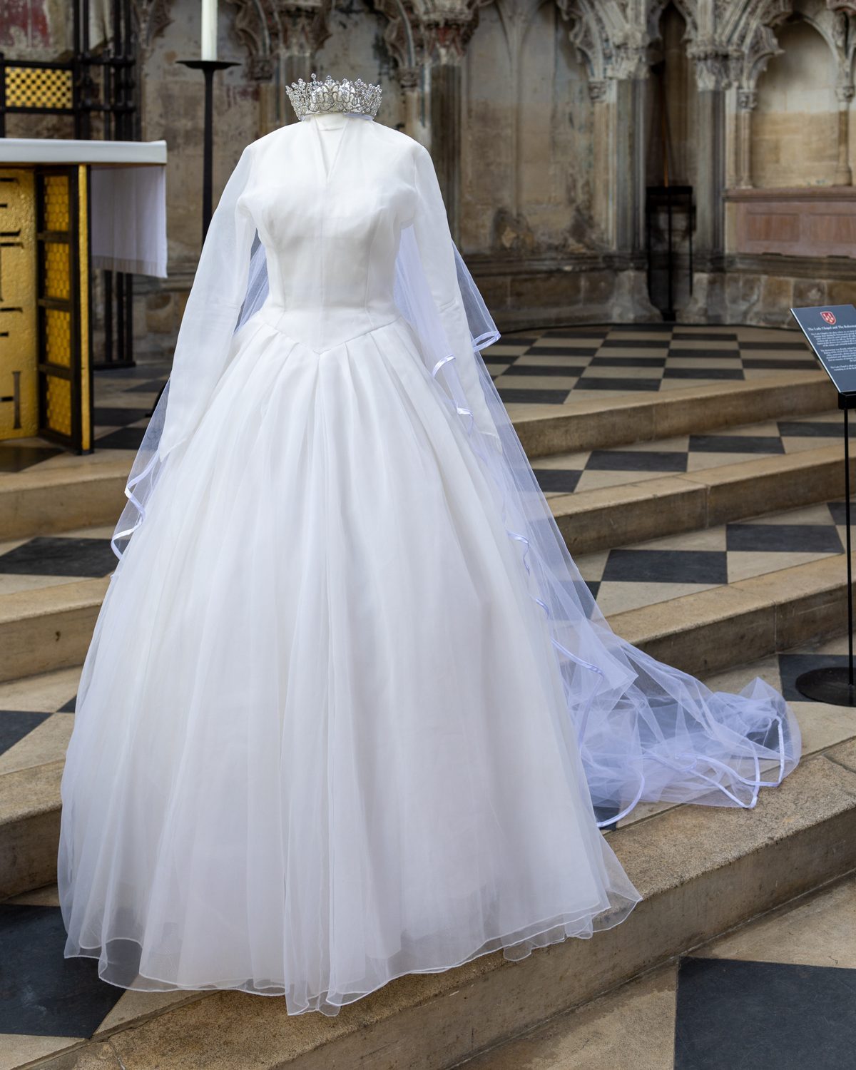 The Gown Princess Margaret Wore to Defy a Broken Heart